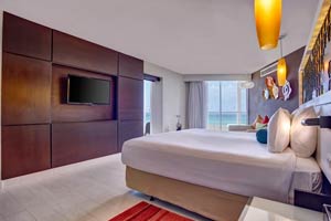 Family Jacuzzi Ocean View Suite